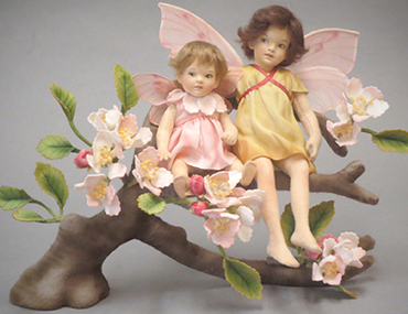 R. John Wright Presents: The Apple Blossom Fairies from the Flower Fairies Collection - R. John Wright, Bennington, VT